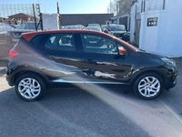 Usado Renault Captur Dynamique 90 HP (66 kW) 2015 Preto SUV