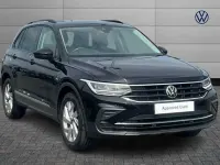 Begagnad VW Tiguan Life 150 HK (110 kW) 2022 Svart SUV