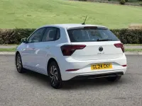 Used VW Polo Life 80 HP (58 kW) 2024 White Hatchback