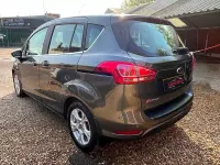 Usado Ford B-MAX Zetec 105 HP (77 kW) 2015 Cinzento Monovolume
