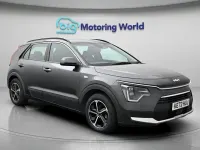 Begagnad Kia Niro 141 HK (103 kW) 2023 Grå SUV