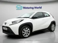 Usado Toyota Aygo X PURE 71 HP (52 kW) 2022 Branco SUV