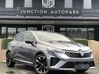 Used Renault Clio V Techno 90 HP (66 kW) 2024 Grey Hatchback