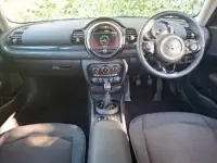 Usado Mini Cooper Clubman Classic 136 CV (100 kW) 2019 Rojo Familiar
