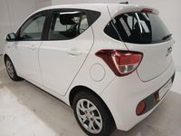 Used Hyundai i10 SE 67 HP (49 kW) 2018 White Hatchback
