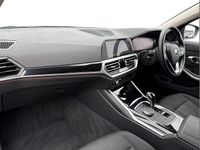 Used BMW 318 Comfort Edition 147 HP (108 kW) 2022 Black Sedan