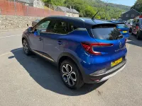 Used Renault Captur SE 2022 Blue SUV