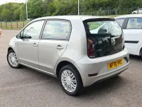 Usado VW up! S 60 HP (44 kW) 2020 Prateado Citadino