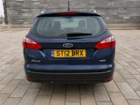 Begagnad Ford Focus Zetec 115 HK (84 kW) 2012 Blå Kombi