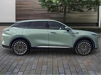 Used Omoda 9 537 HP (394 kW) 2025 Green SUV