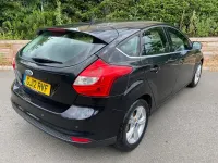 Used Ford Focus Zetec 125 HP (91 kW) 2012 Black Hatchback