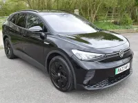 Käytetty VW ID.4 Pro 127 kW (174 HP) 2023 Musta Katumaasturi