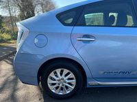 Used Toyota Prius 70 HP (51 kW) 2026 White Hatchback