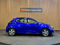 Used Toyota Yaris Hybrid 2024 Blue Hatchback