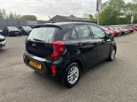 Second-hand Kia Picanto 67 CP (49 kW) 2023 Negru Hatchback