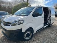 Used Vauxhall Vivaro Edition 120 HP (88 kW) 2021 White MPV
