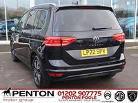 Used VW Touran SEL 150 HP (110 kW) 2022 Black MPV