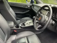Used Porsche Macan 265 HP (194 kW) 2022 Blue SUV