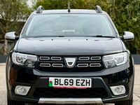 Used Dacia Sandero Comfort 90 HP (66 kW) 2019 Black Hatchback