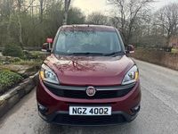 Begagnad Fiat Doblò Active 2019 Röd Minibuss
