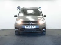 Usado VW Caddy Maxi S 102 HP (75 kW) 2018 Cinzento Monovolume