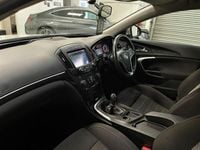 Used Vauxhall Insignia SRi 136 HP (100 kW) 2015 Silver Hatchback