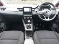 Used Renault Captur Iconic 140 HP (102 kW) 2021 Red SUV