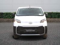 New Toyota Proace 120 HP (88 kW) 2025 White MPV