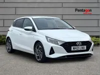 Used Hyundai i20 Premium 99 HP (72 kW) 2021 White Hatchback