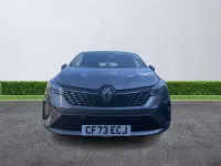 Usado Renault Clio V Techno 143 CV (105 kW) 2024 Gris Utilitario