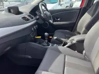 Used Renault Mégane GrandTour Dynamique 110 HP (80 kW) 2011 Red Estate
