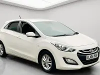 Used Hyundai i30 Active 100 HP (73 kW) 2014 White Hatchback