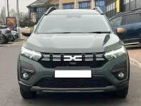 Used Dacia Jogger Extreme 2024 Green MPV