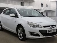Used Vauxhall Astra SRi 2013 White Hatchback