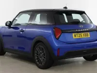 Used Mini Cooper Hatch 113 kW (154 HP) 2025 Blue Hatchback