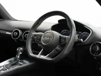 Begagnad Audi TT Black Edition 184 HK (135 kW) 2018 Röd Sportkupé