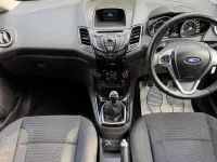 Usado Ford Fiesta Zetec 101 HP (74 kW) 2017 Citadino