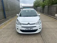 Begagnad Citroën C3 PureTech 2016 Vit Halvkombi
