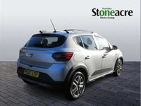 Used Dacia Sandero Comfort 90 HP (66 kW) 2022 Grey SUV