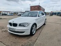 Used BMW 118 Sport Line 2009 White Hatchback