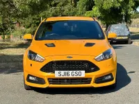 Used Ford Focus ST 185 HP (136 kW) 2016 Yellow Hatchback