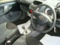 Used Toyota Aygo 67 HP (49 kW) 2005 Hatchback