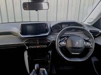 Used Peugeot 208 Active Premium 75 HP (55 kW) 2022 White Hatchback