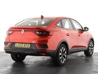 Begagnad Renault Arkana Iconic 145 HK (106 kW) 2022 Röd SUV