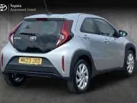 Used Toyota Aygo X PURE 72 HP (52 kW) 2023 Silver SUV