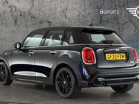 Usado Mini Cooper Exclusive 134 CV (98 kW) 2022 Negro Utilitario
