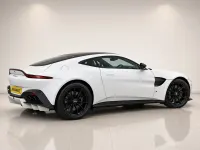 Used Aston Martin Vantage 510 HP (375 kW) 2018 White Coupe