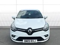 Used Renault Clio Iconic 76 HP (55 kW) 2019 White Hatchback