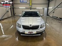 Used Skoda Octavia Scout 4x4 140 HP (102 kW) 2015 Silver Estate