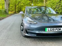 Begagnad Tesla Model 3 Performance 461 kW (627 HK) 2019 Grå Sedan